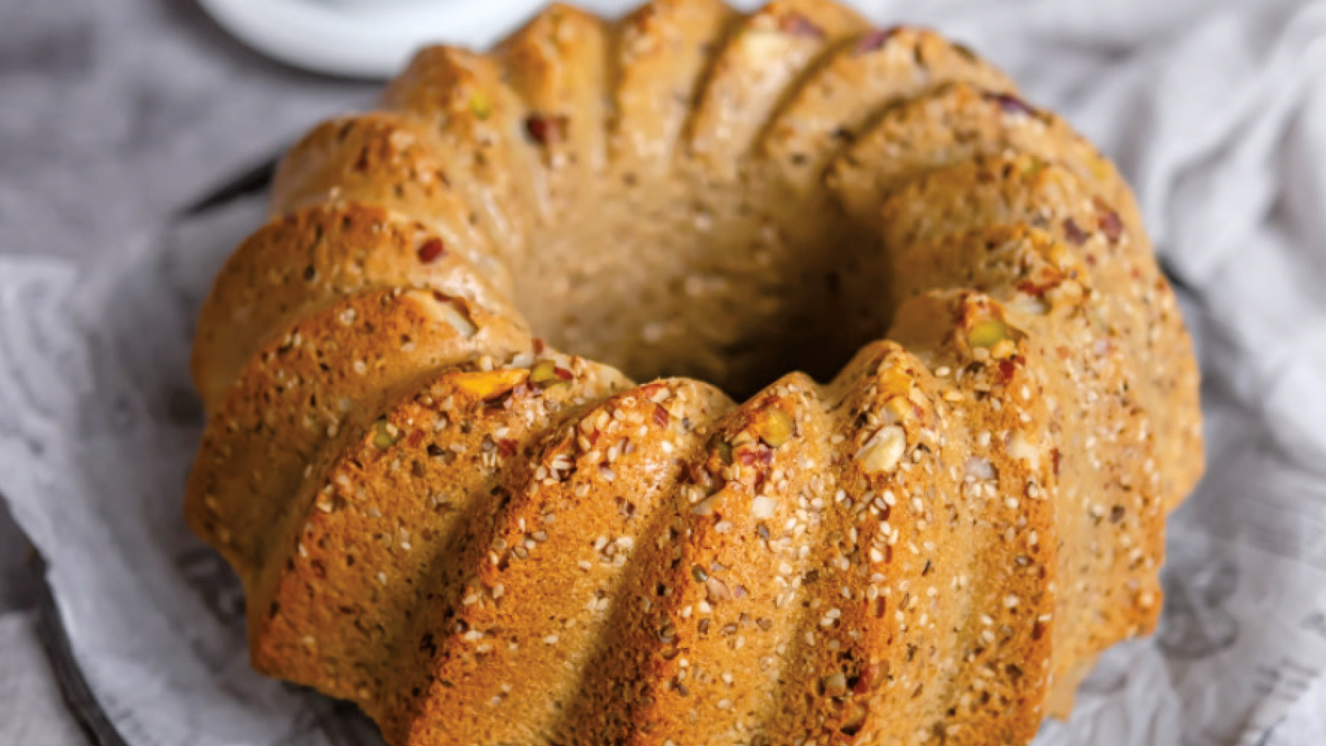 Healthy et gourmet: Gâteau au sorgho  et aux noisettes concassées