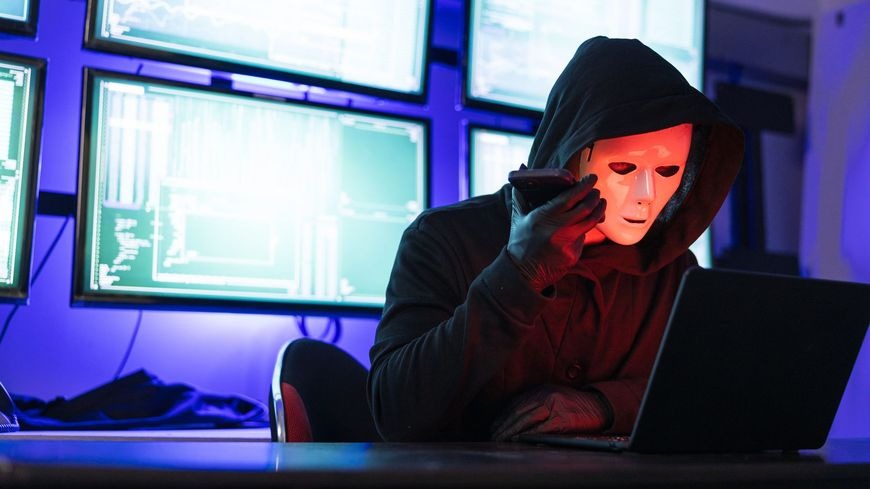 L’Arnaque  « Bonjour Maman »: Quand l’intelligence artificielle vole la voix de vos enfants