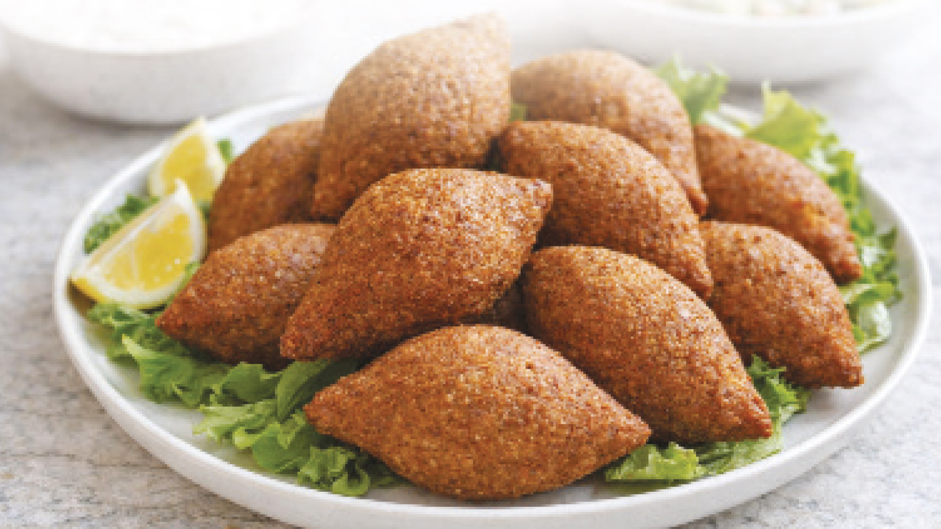 La Kibbeh: Un plat emblématique de la cuisine orientale, symbole de finesse et de convivialité