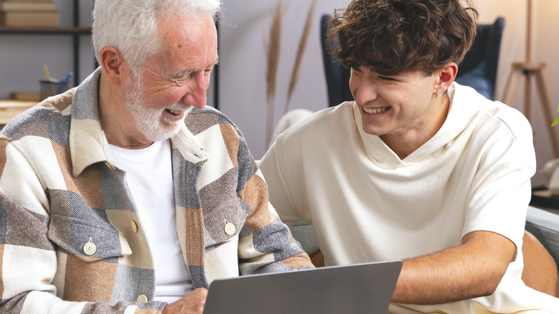 Tech et seniors: accompagner nos parents dans le monde digital
